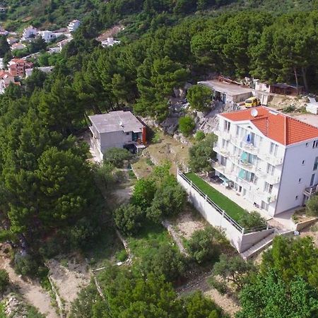 Villa Issea Brela Exteriör bild