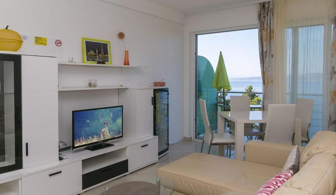 Villa Issea Brela Exteriör bild